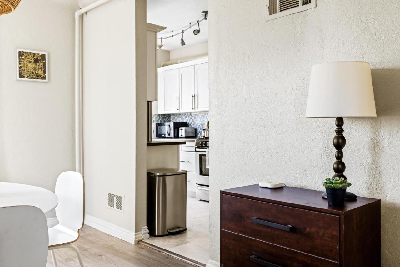 Stylish City Retreat - King Beds - Walk To Sloans Lake DEN Dış mekan fotoğraf